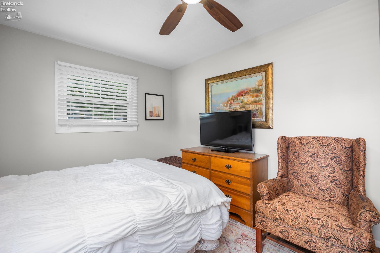 26476 Locust Dr.