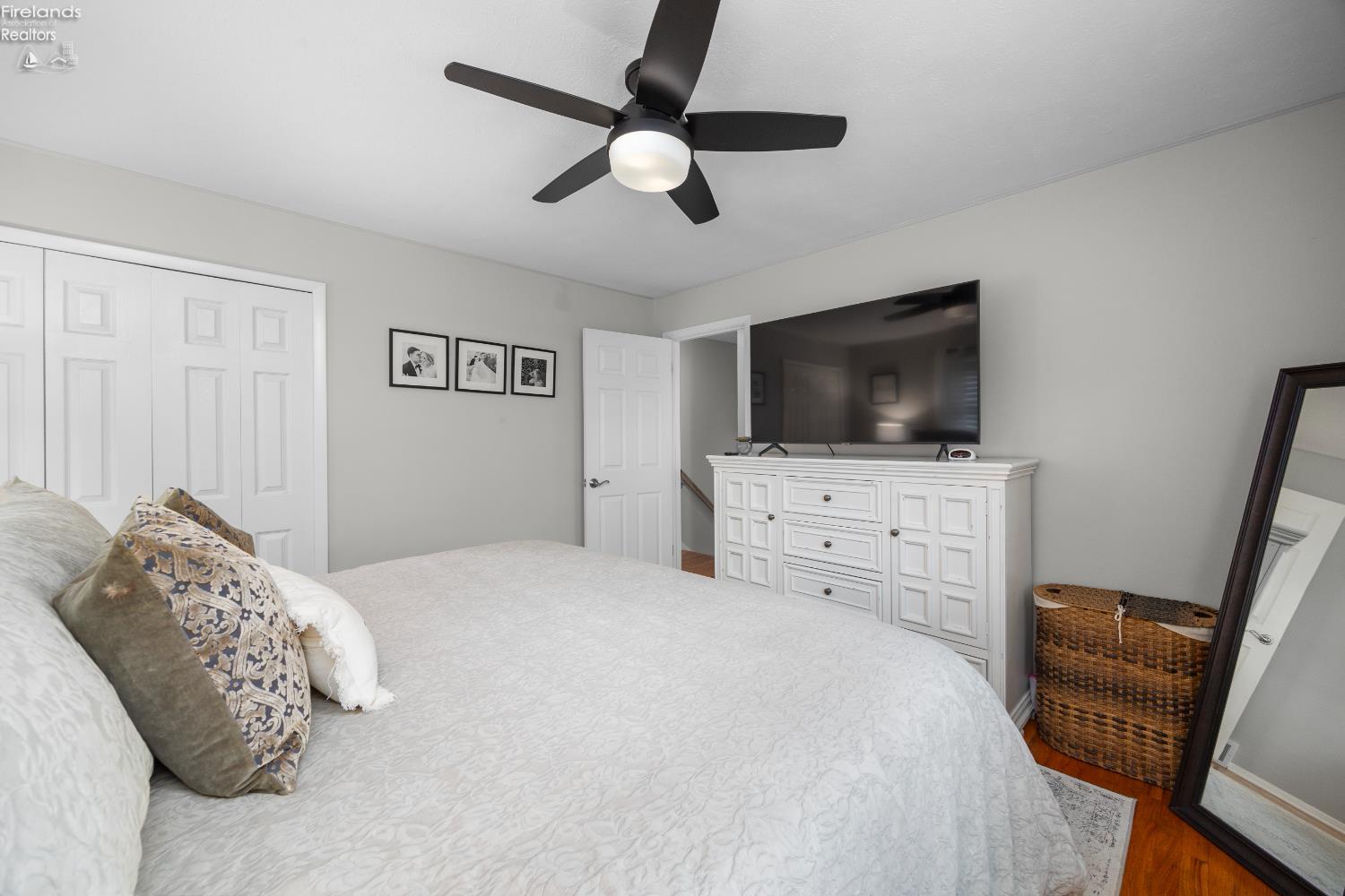 26476 Locust Dr.
