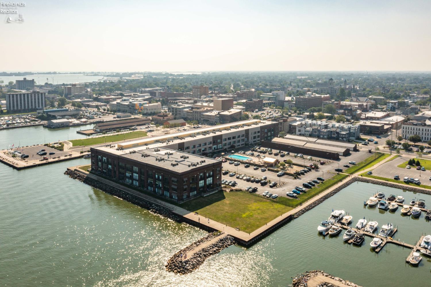 401 W Shoreline Drive 267