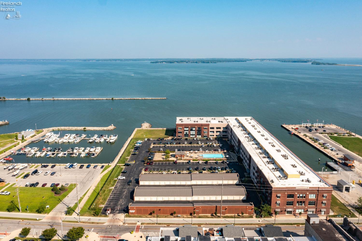 401 W Shoreline Drive 267