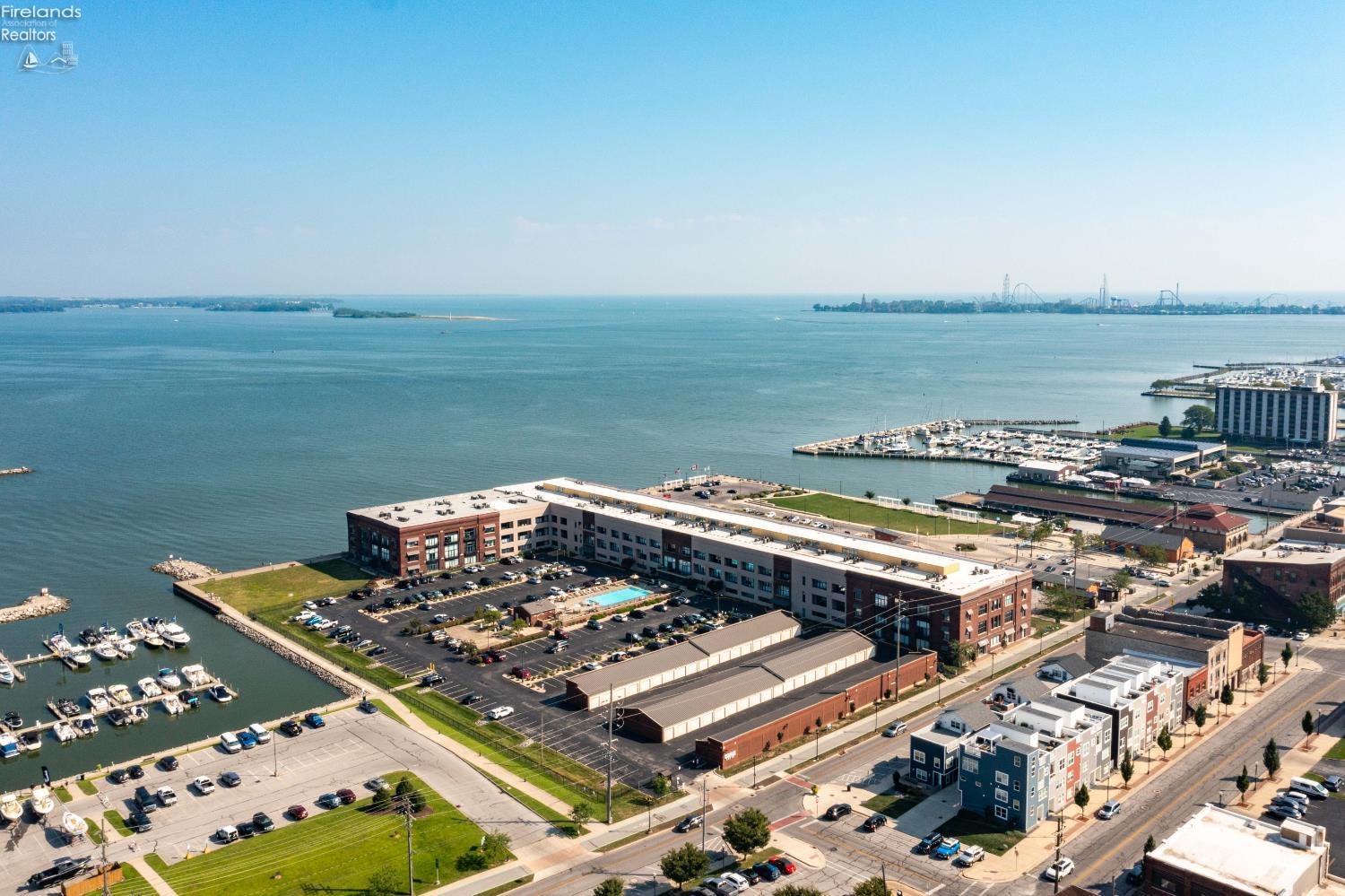 401 W Shoreline Drive 267