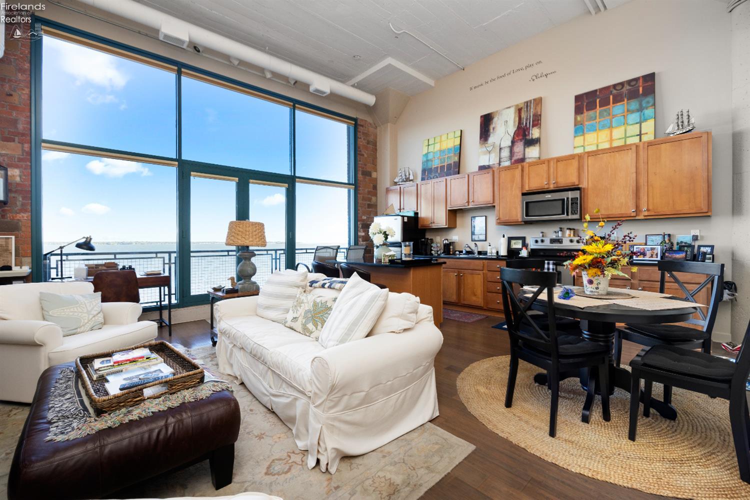 401 W Shoreline Drive 267