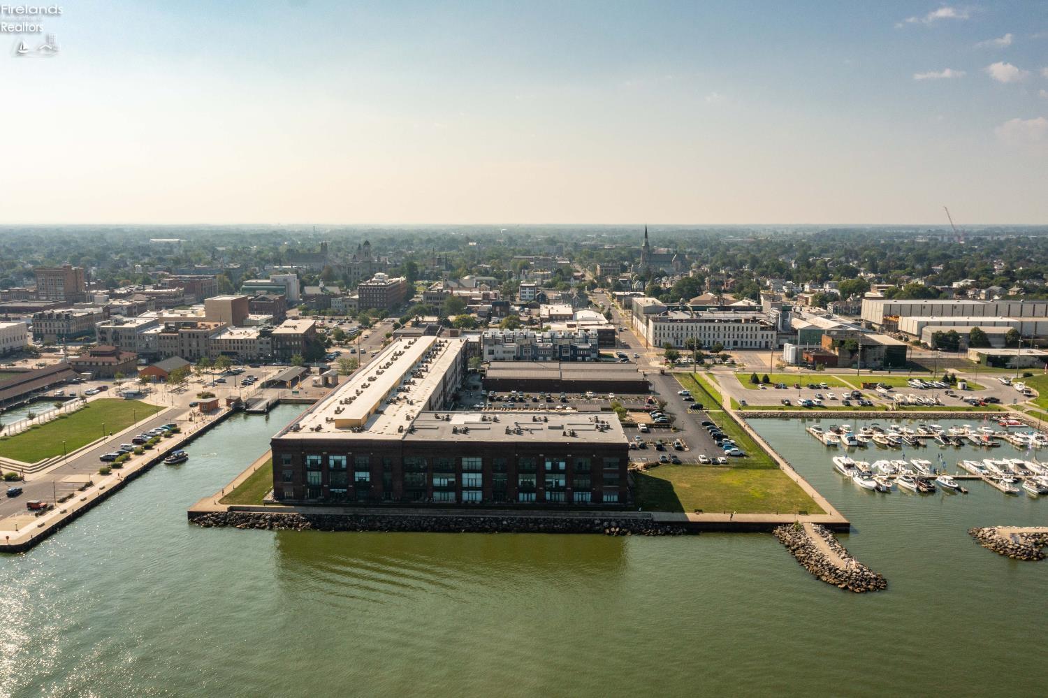 401 W Shoreline Drive 267