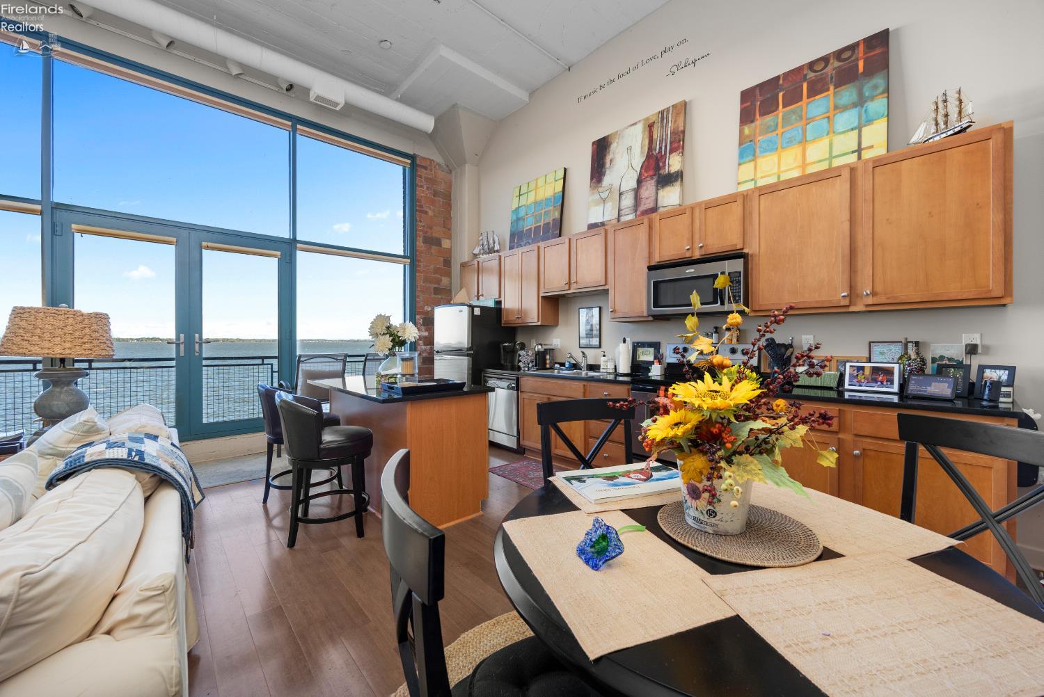 401 W Shoreline Drive 267