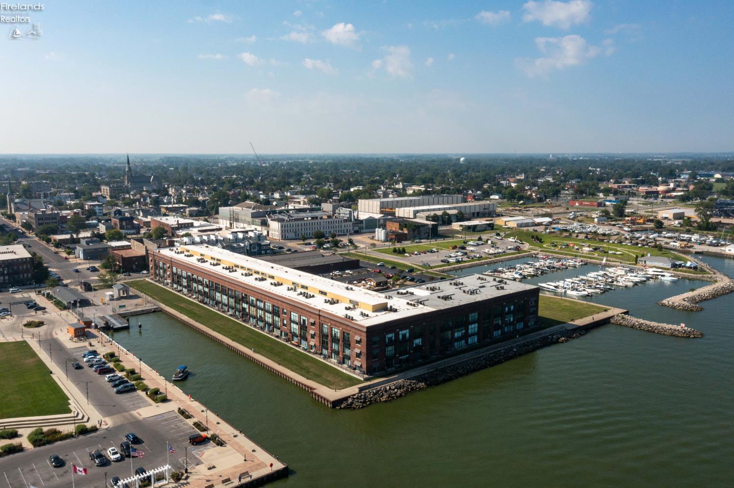 401 W Shoreline Drive 267