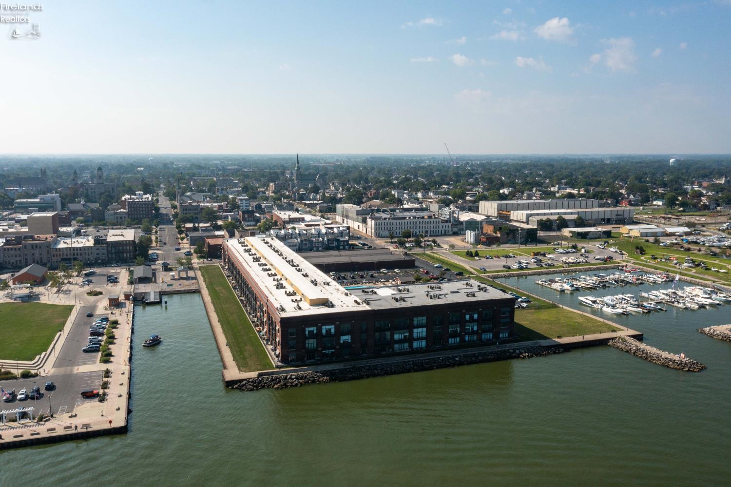 401 W Shoreline Drive 267