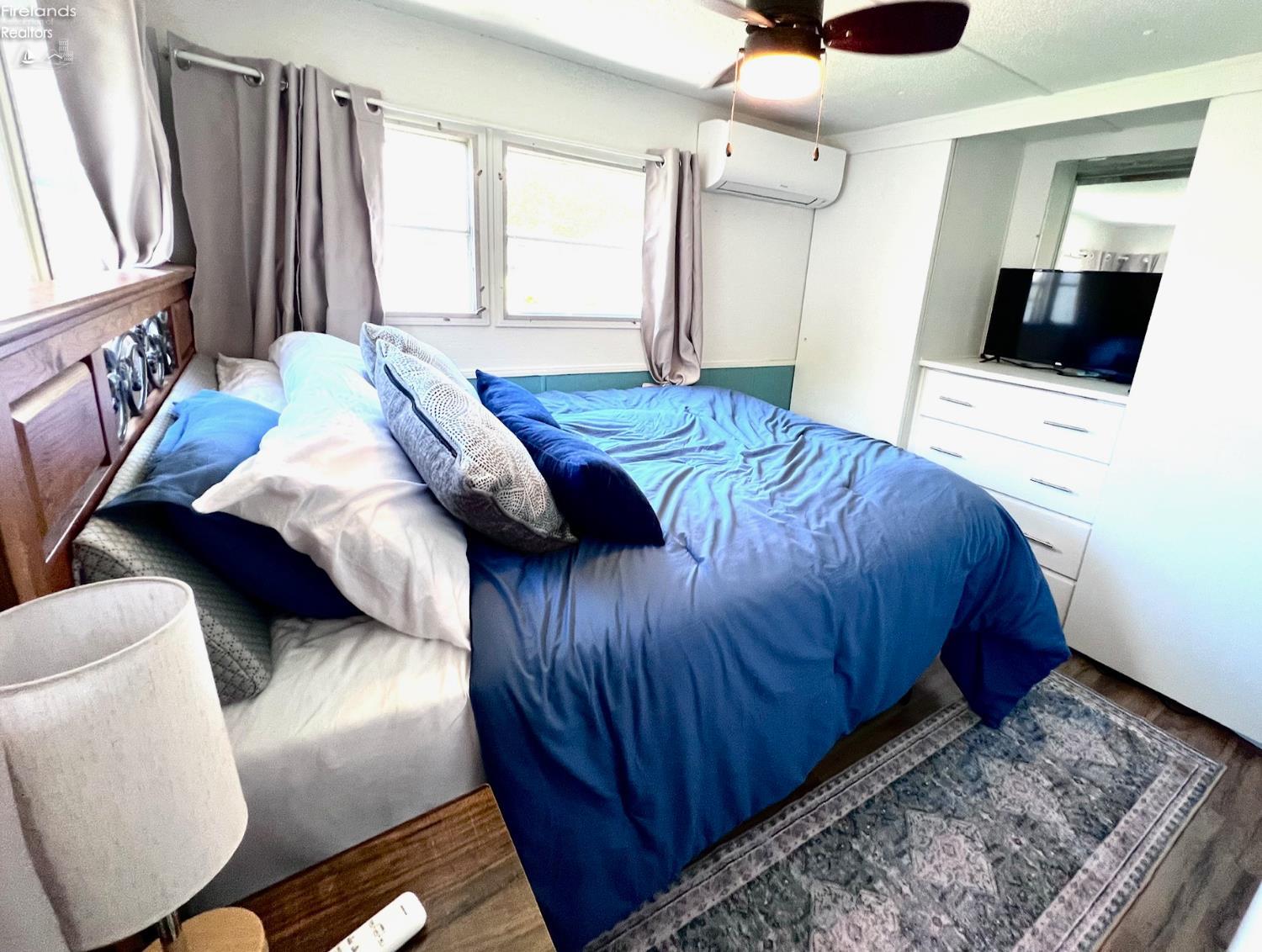 3575 NE Catawba Road 29