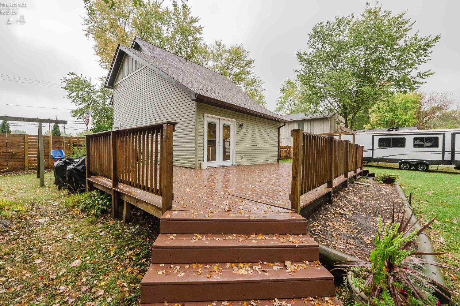 253 W Main Street