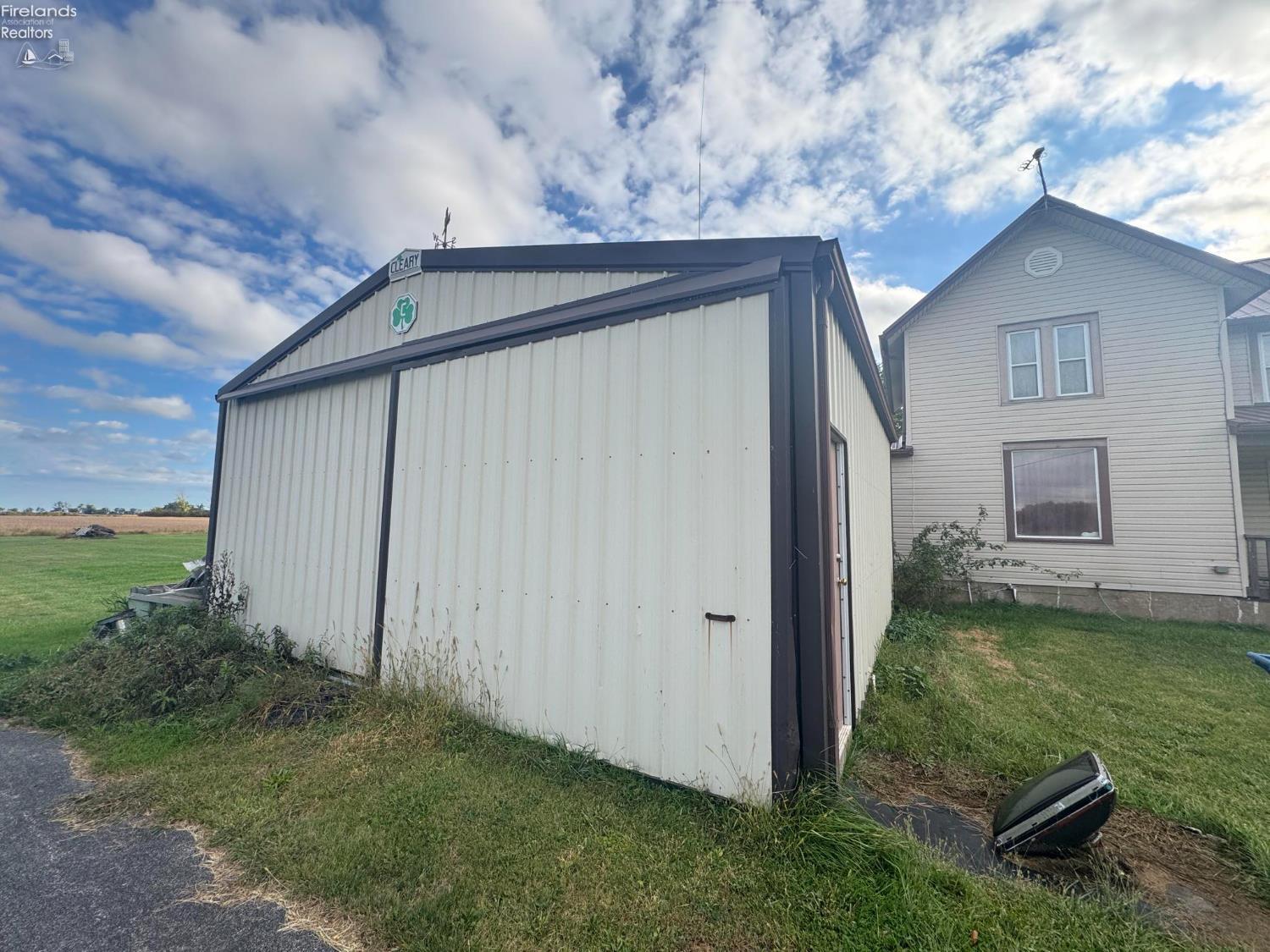 6991 W Lakeshore Drive