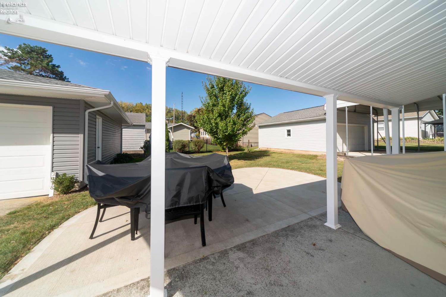 2078 Willow Cove Drive