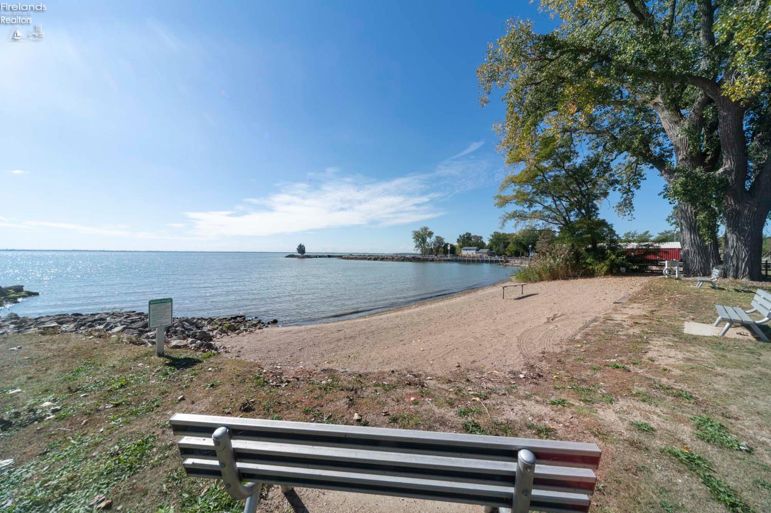 2078 Willow Cove Drive