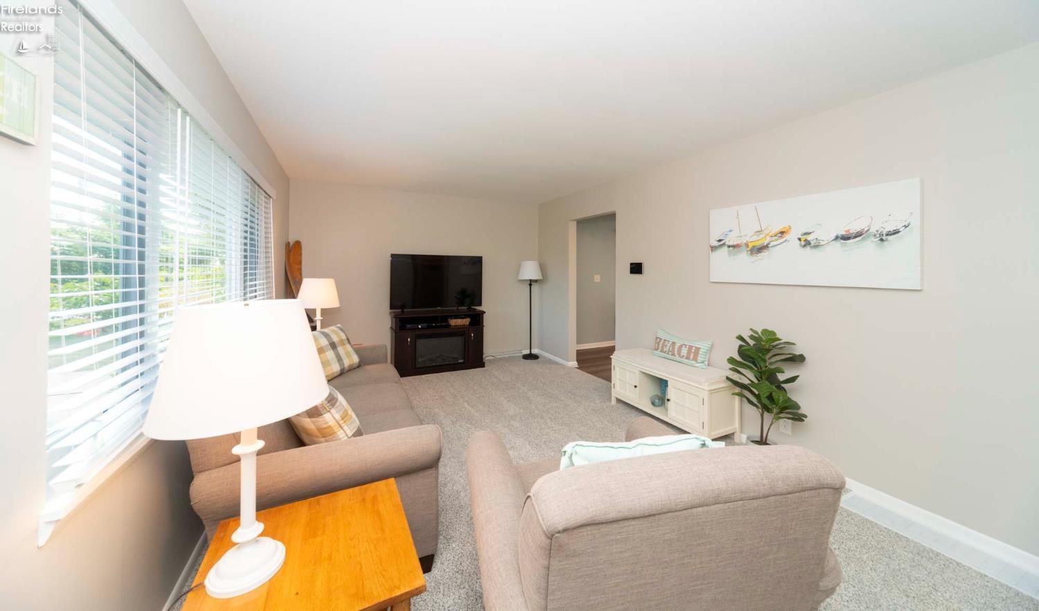 2078 Willow Cove Drive