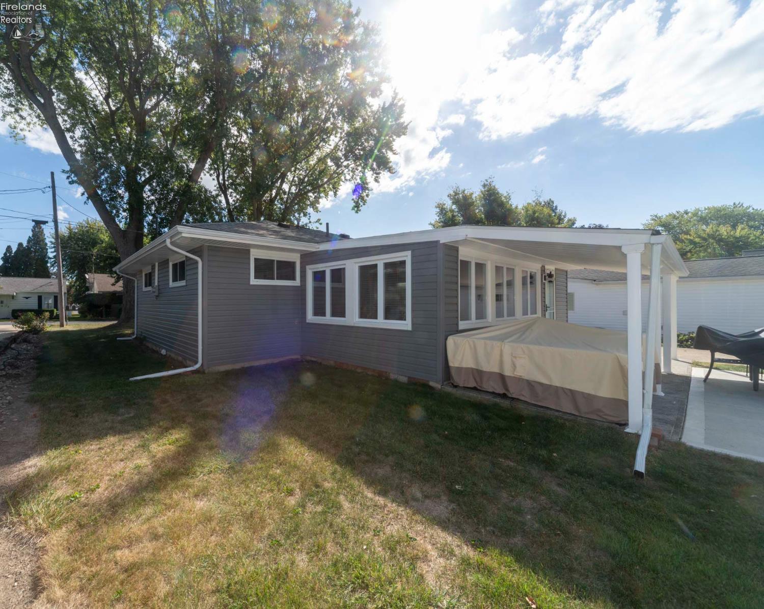 2078 Willow Cove Drive