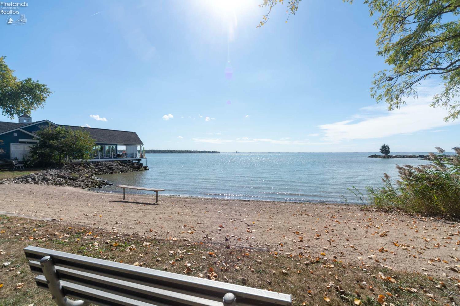 2078 Willow Cove Drive