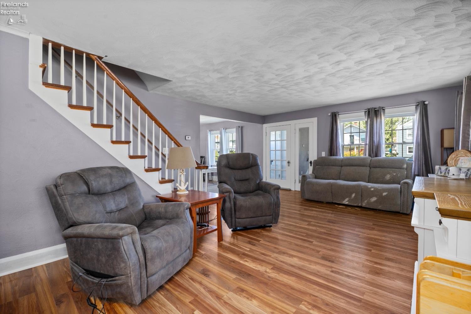 858 Allison Ave