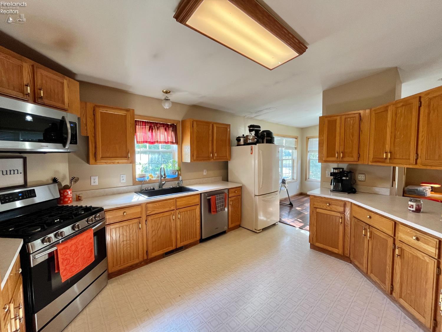 2821 N County Road 11