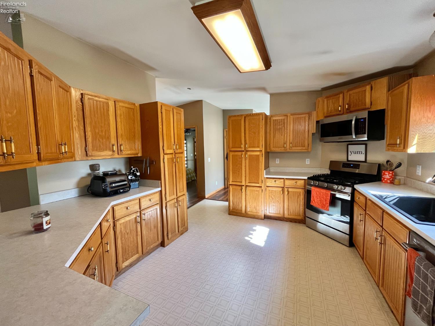 2821 N County Road 11
