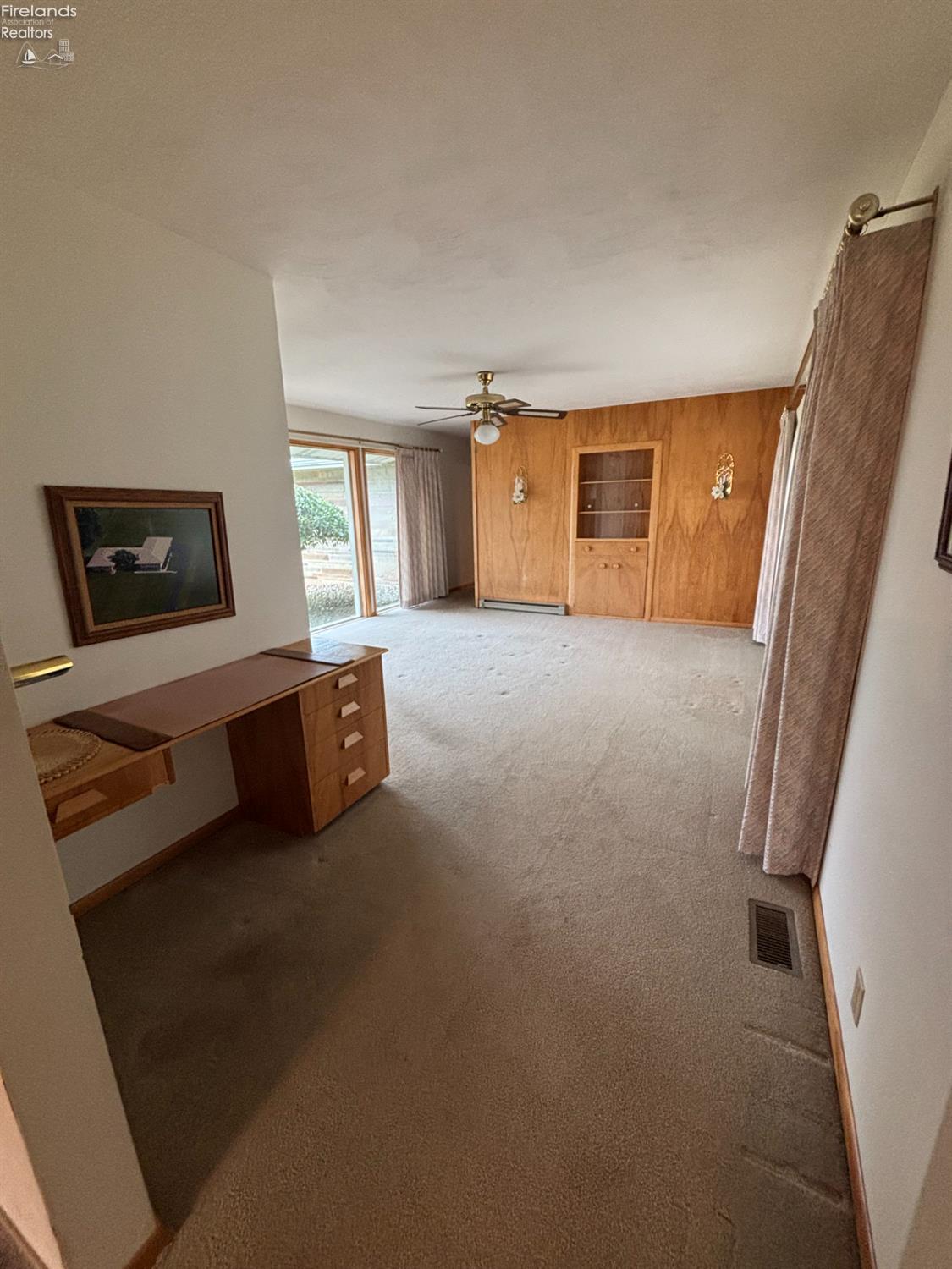 3421 E St Rt 103