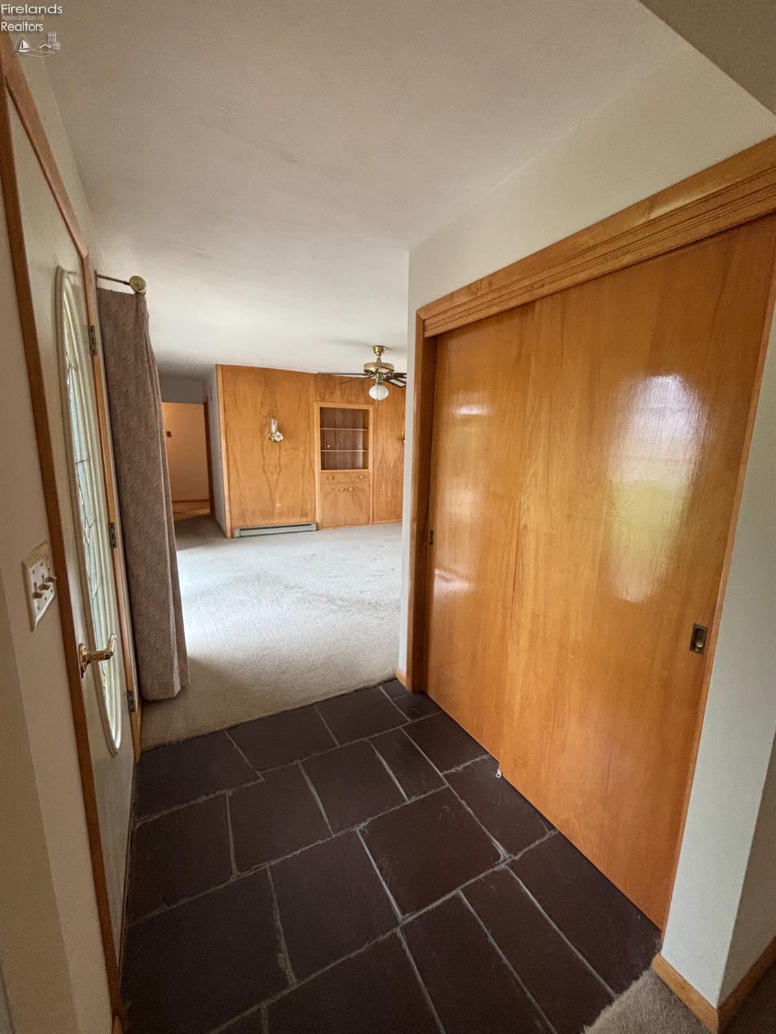 3421 E St Rt 103