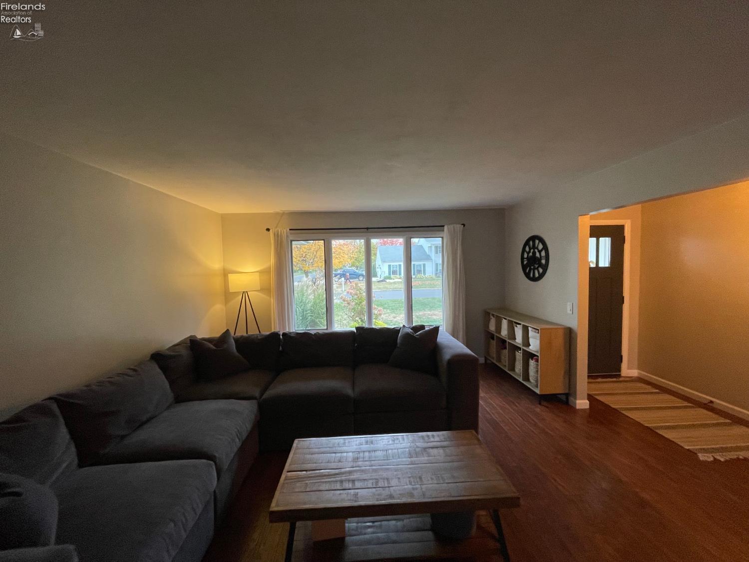 3117 Lawrence