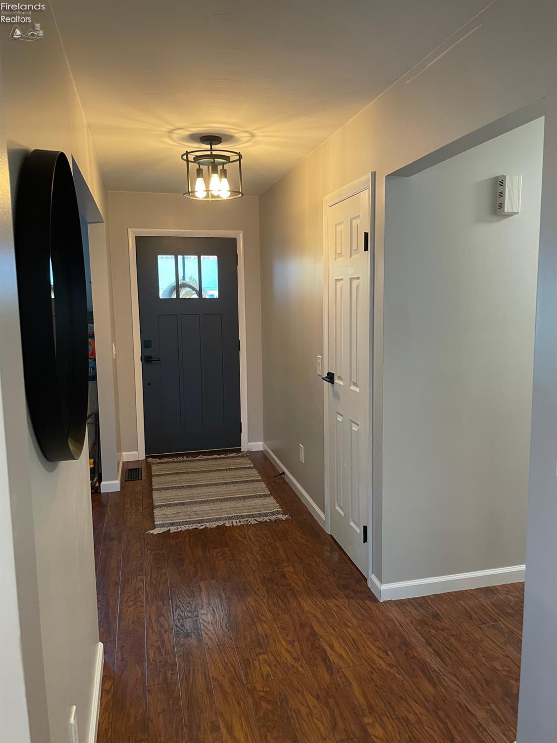 3117 Lawrence