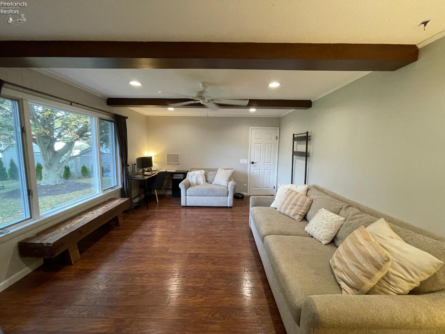 3117 Lawrence