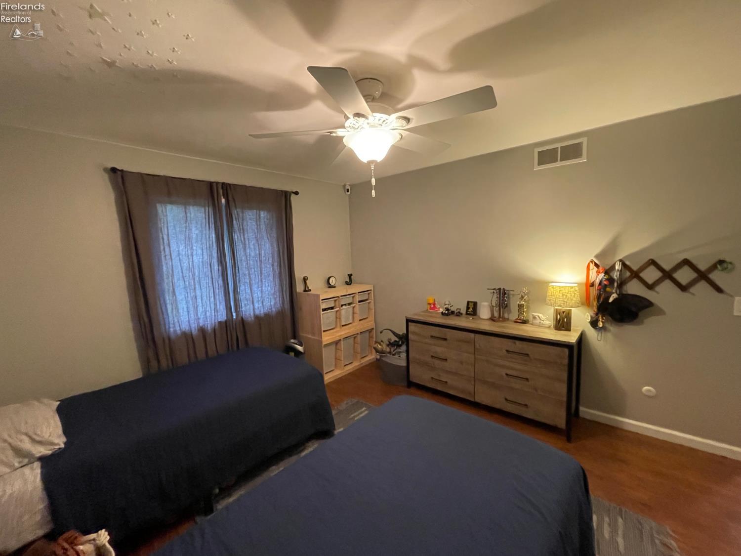3117 Lawrence