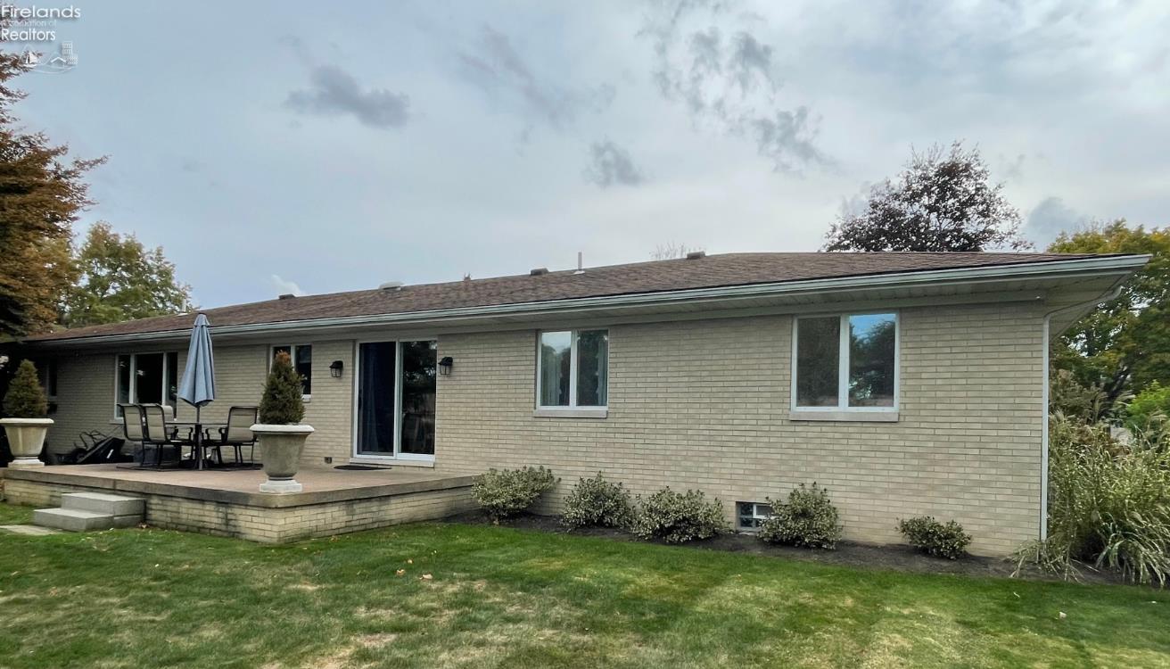 3117 Lawrence