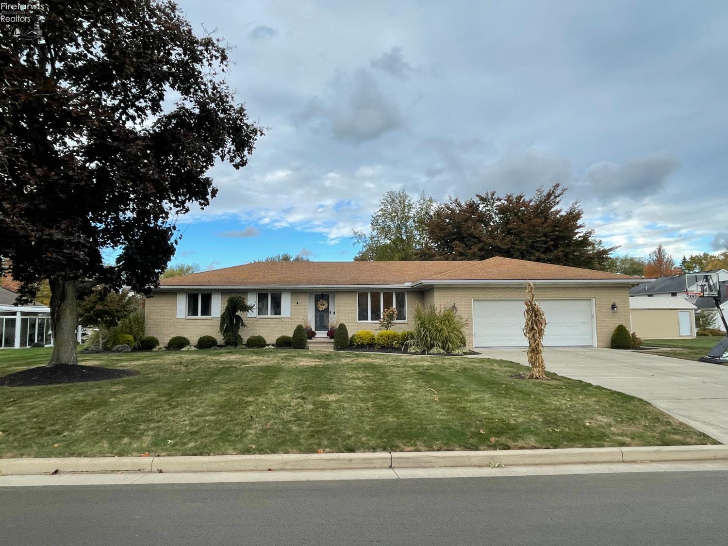 3117 Lawrence