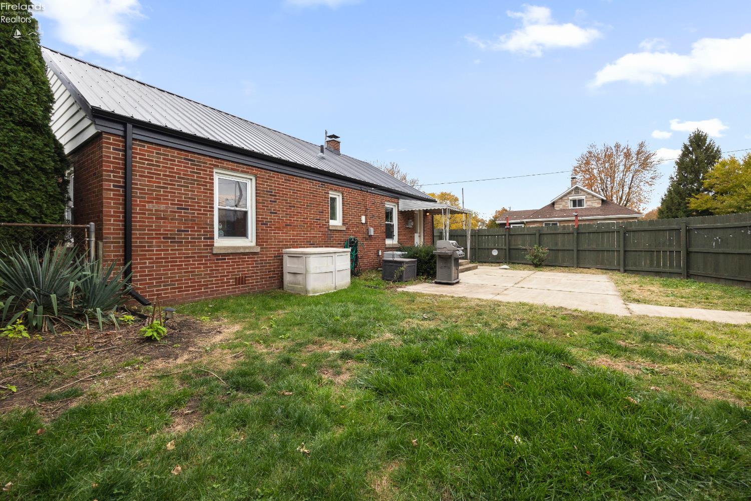 301 E Parish Street