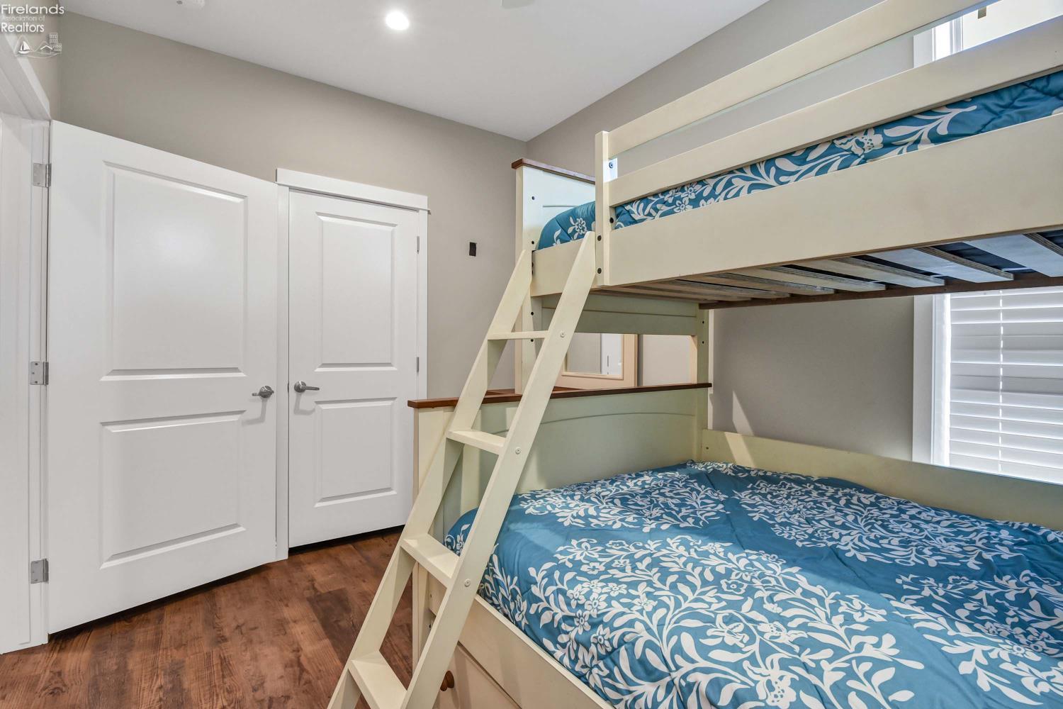 10850 E Bayshore Road Cardinal 112