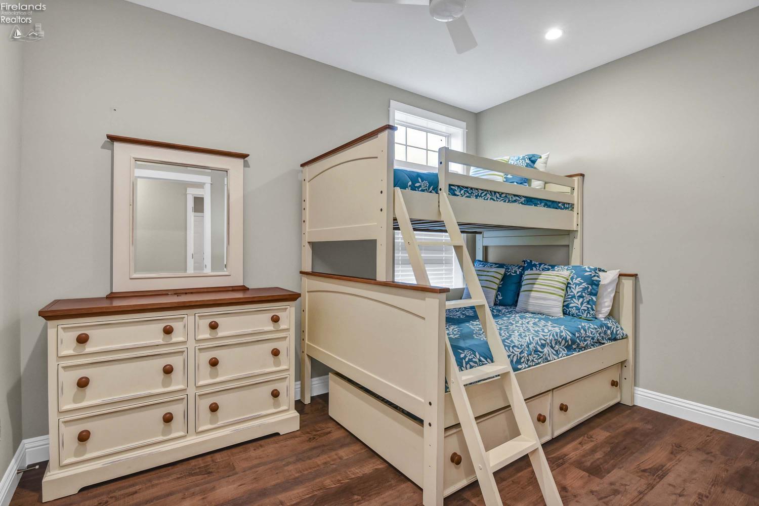 10850 E Bayshore Road Cardinal 112