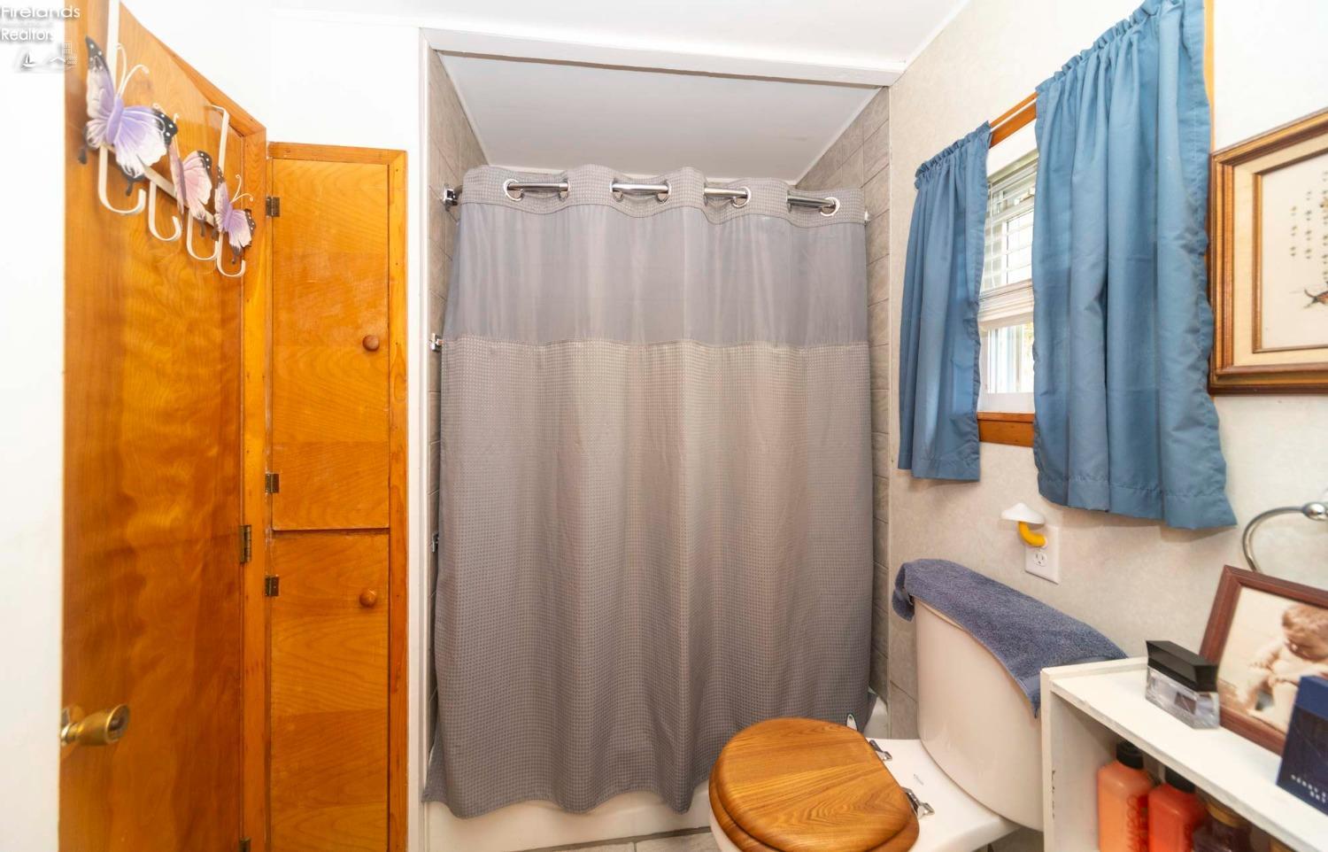 2524 Campbell Street