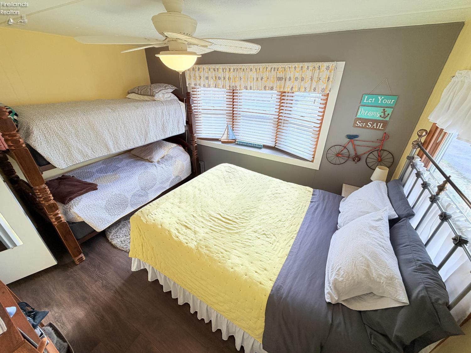 1859 NE Catawba Road 125