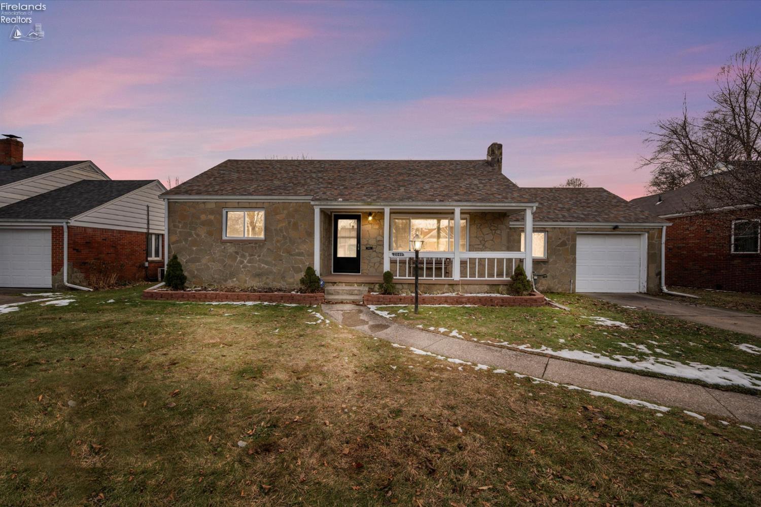 2849 Castleton