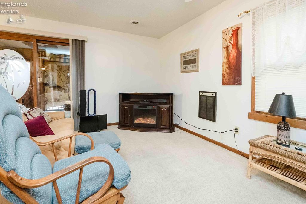 5491 E Center Lane