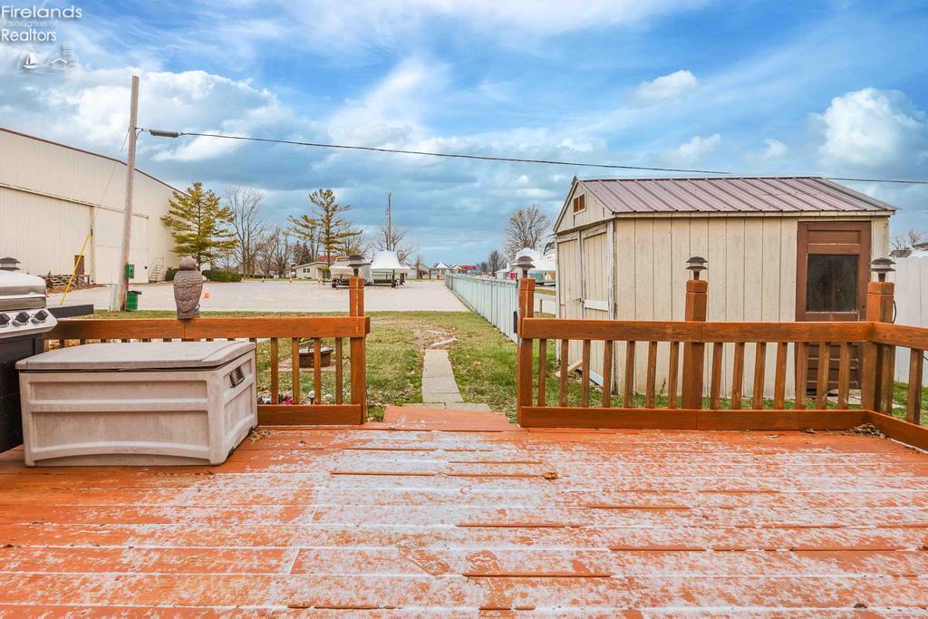 5491 E Center Lane