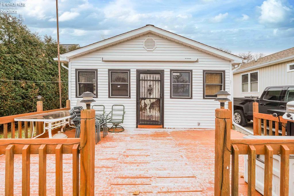 5491 E Center Lane