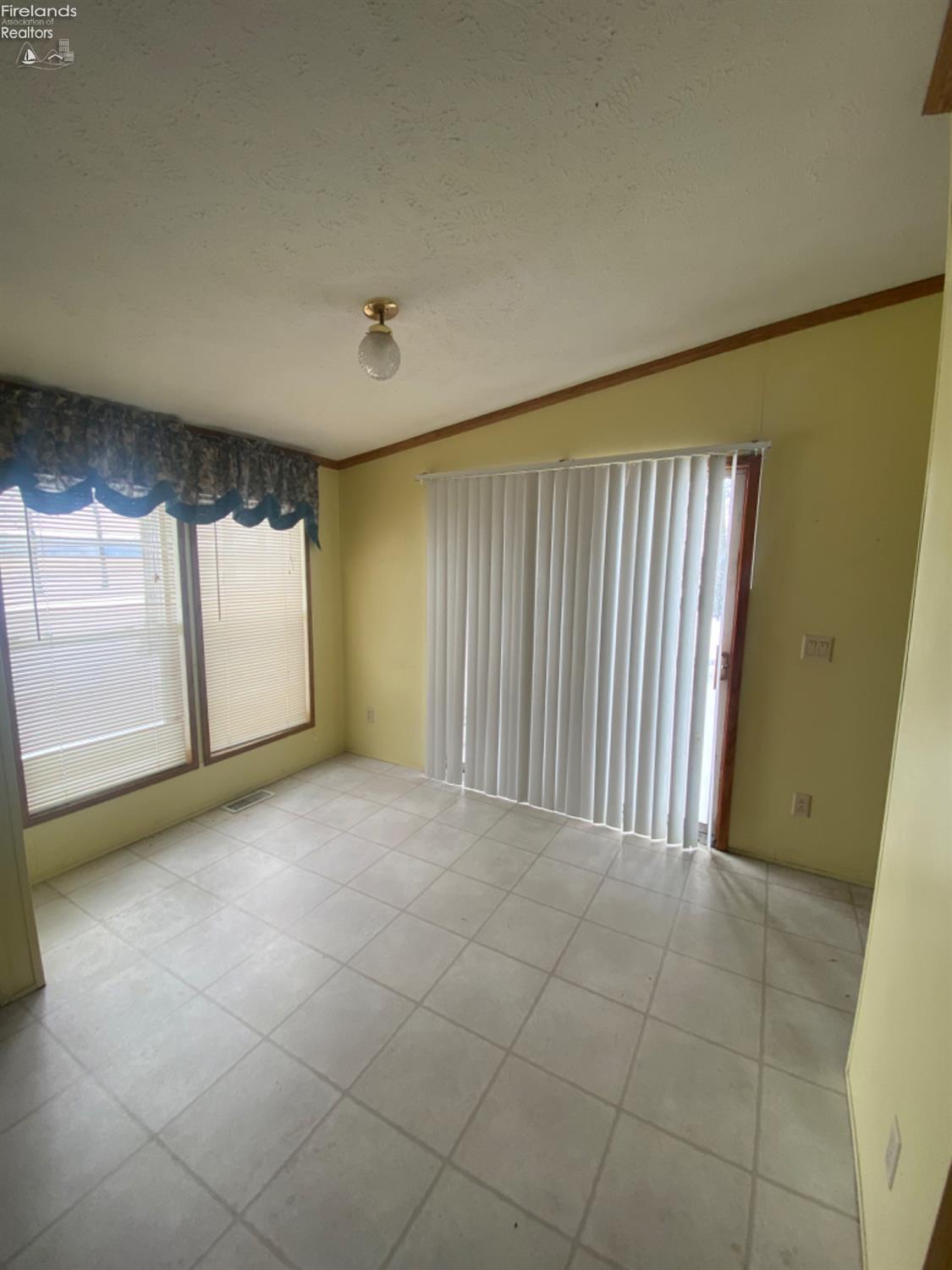 7604 Township Road 79