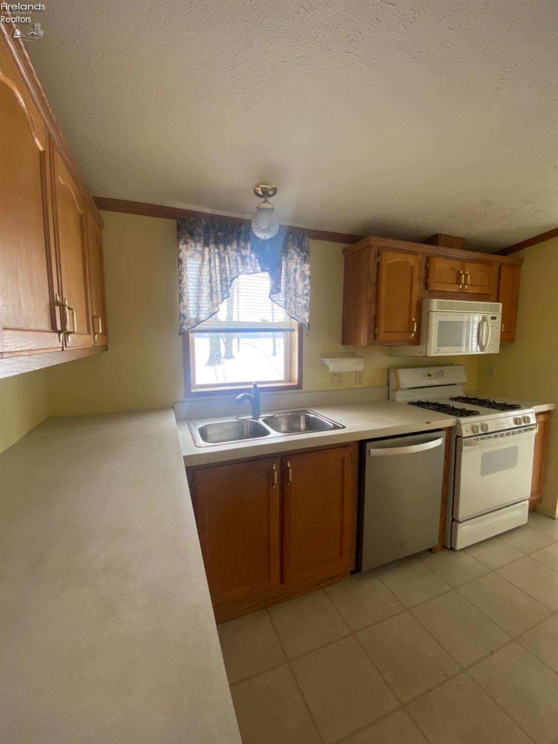 7604 Township Road 79