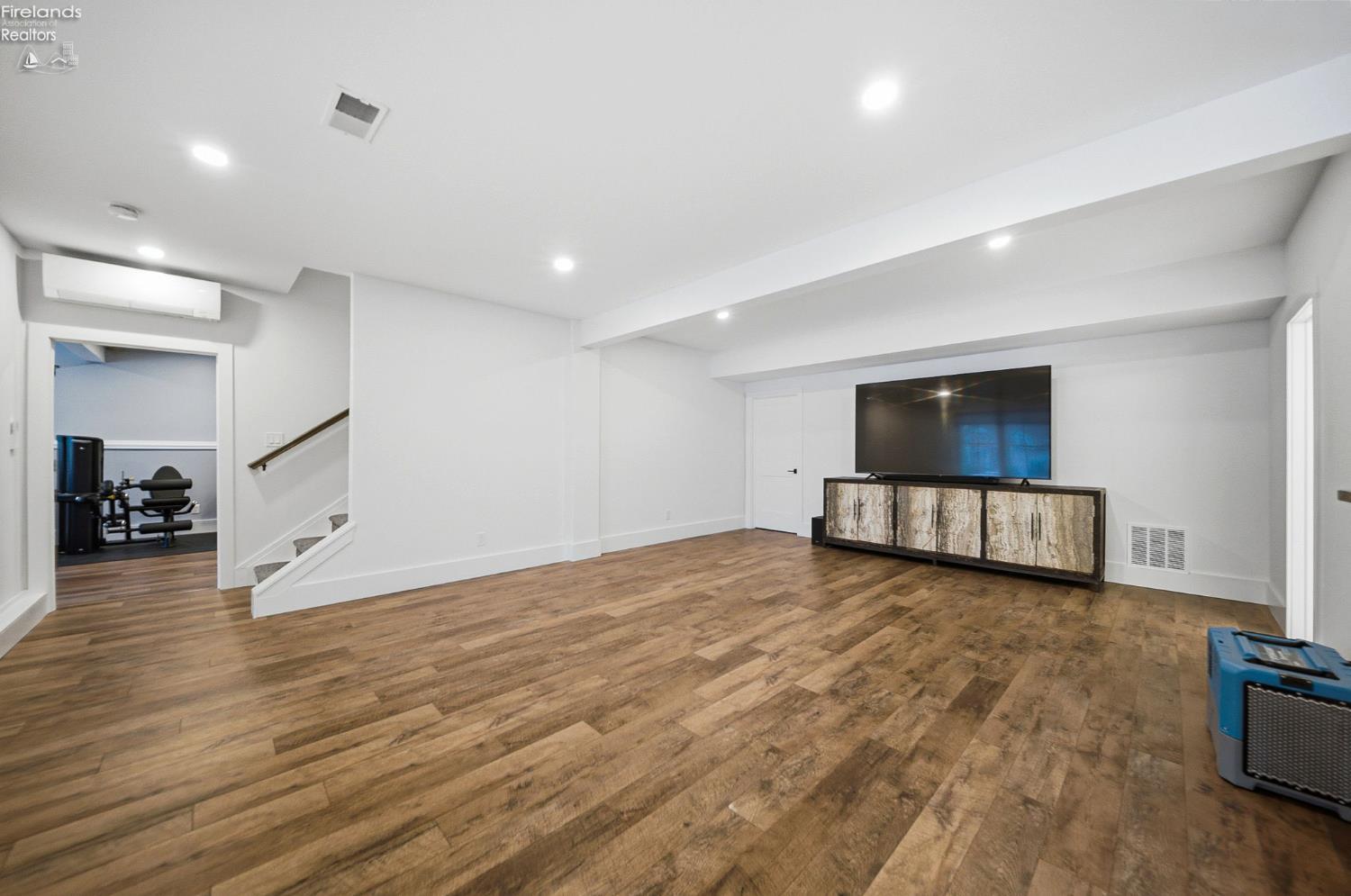 5049 E Blue Teal Drive