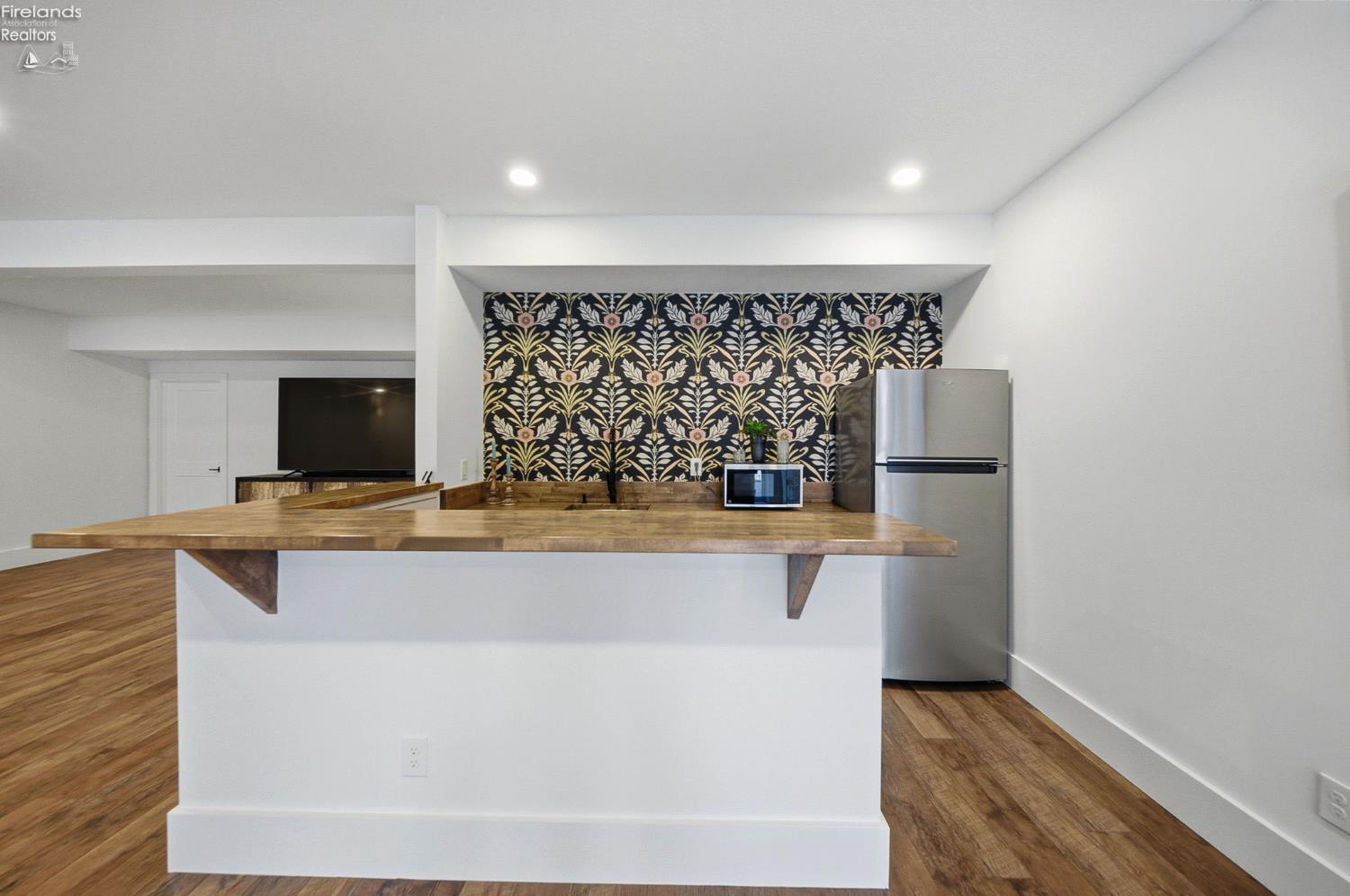 5049 E Blue Teal Drive