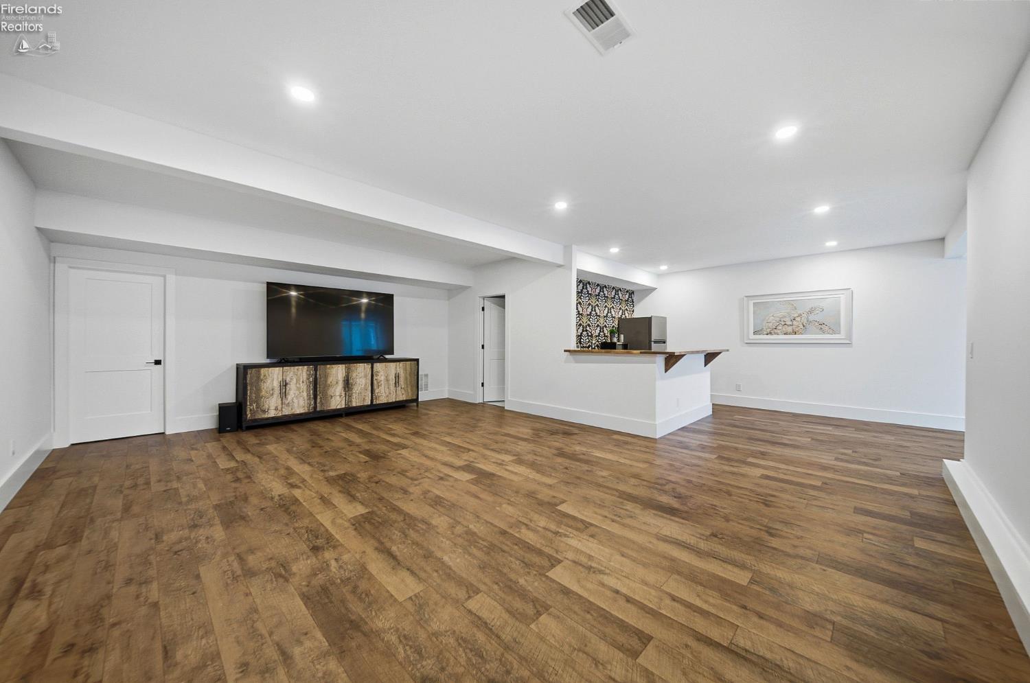 5049 E Blue Teal Drive