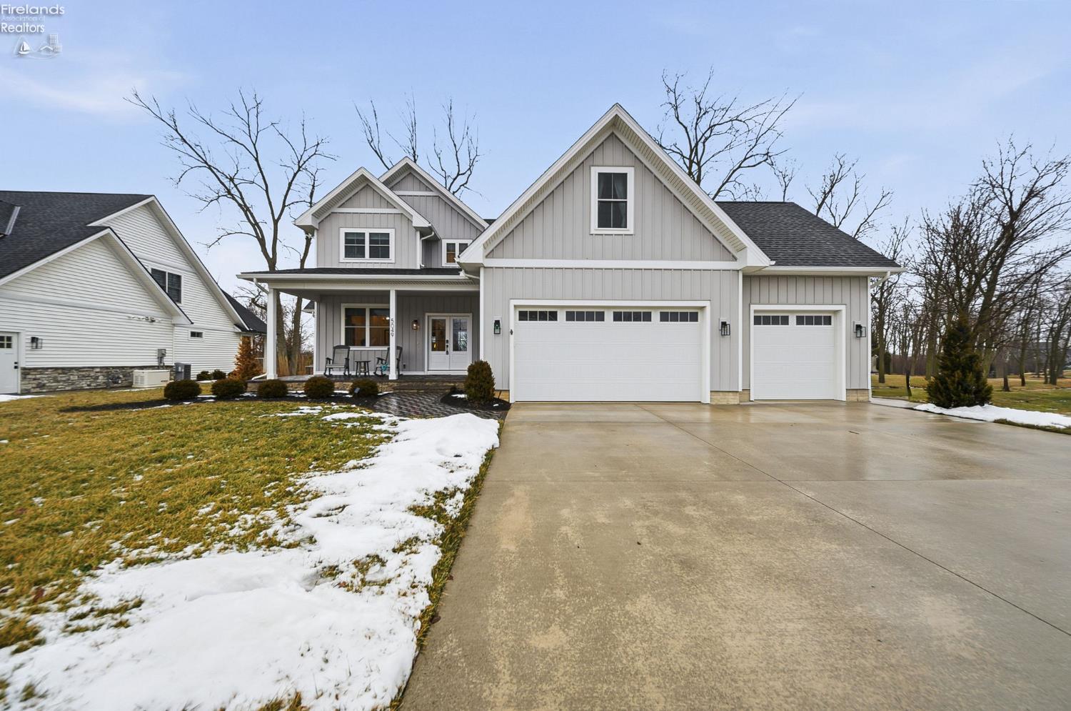 5049 E Blue Teal Drive