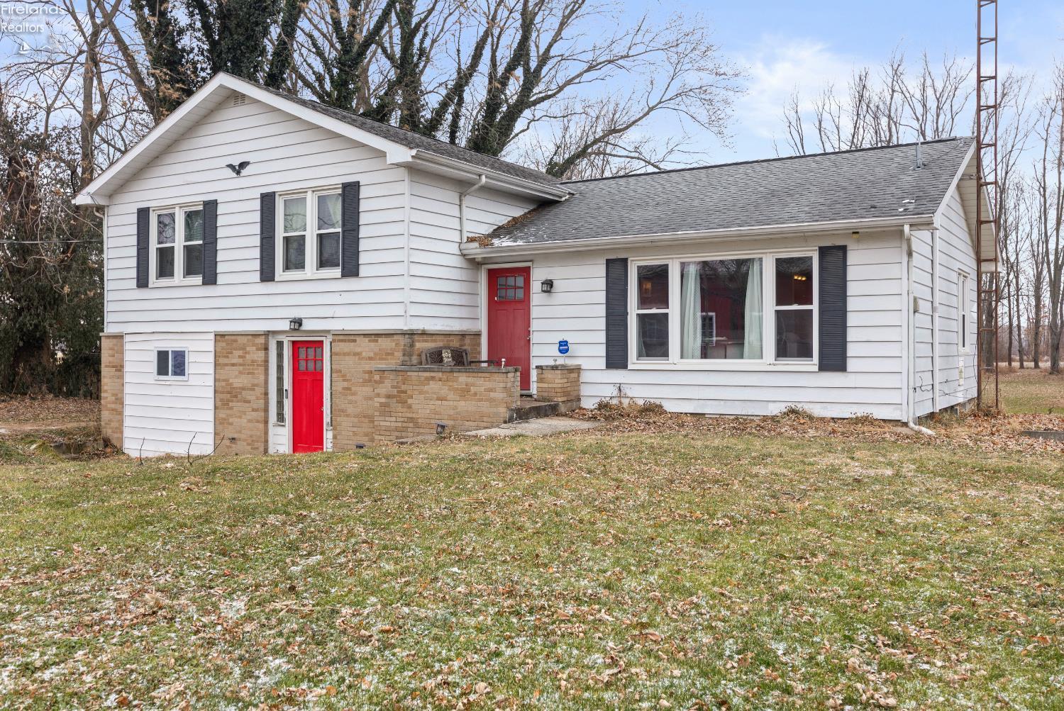 9807 Barrows Rd
