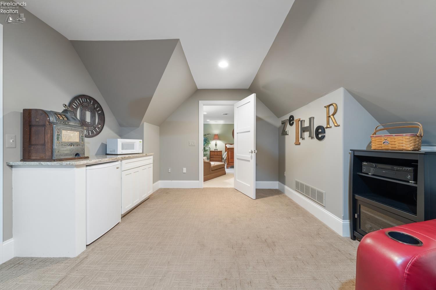 4712 Marsh View Drive