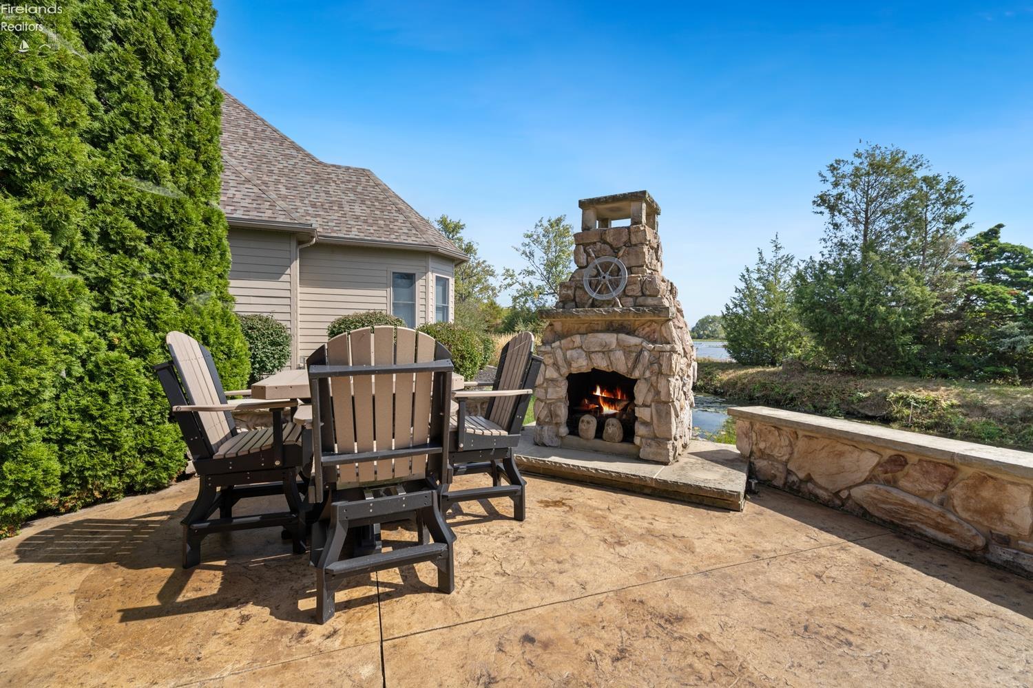4712 Marsh View Drive
