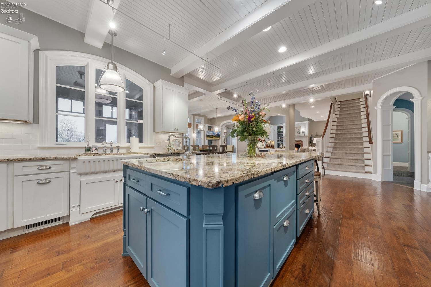 4712 Marsh View Drive