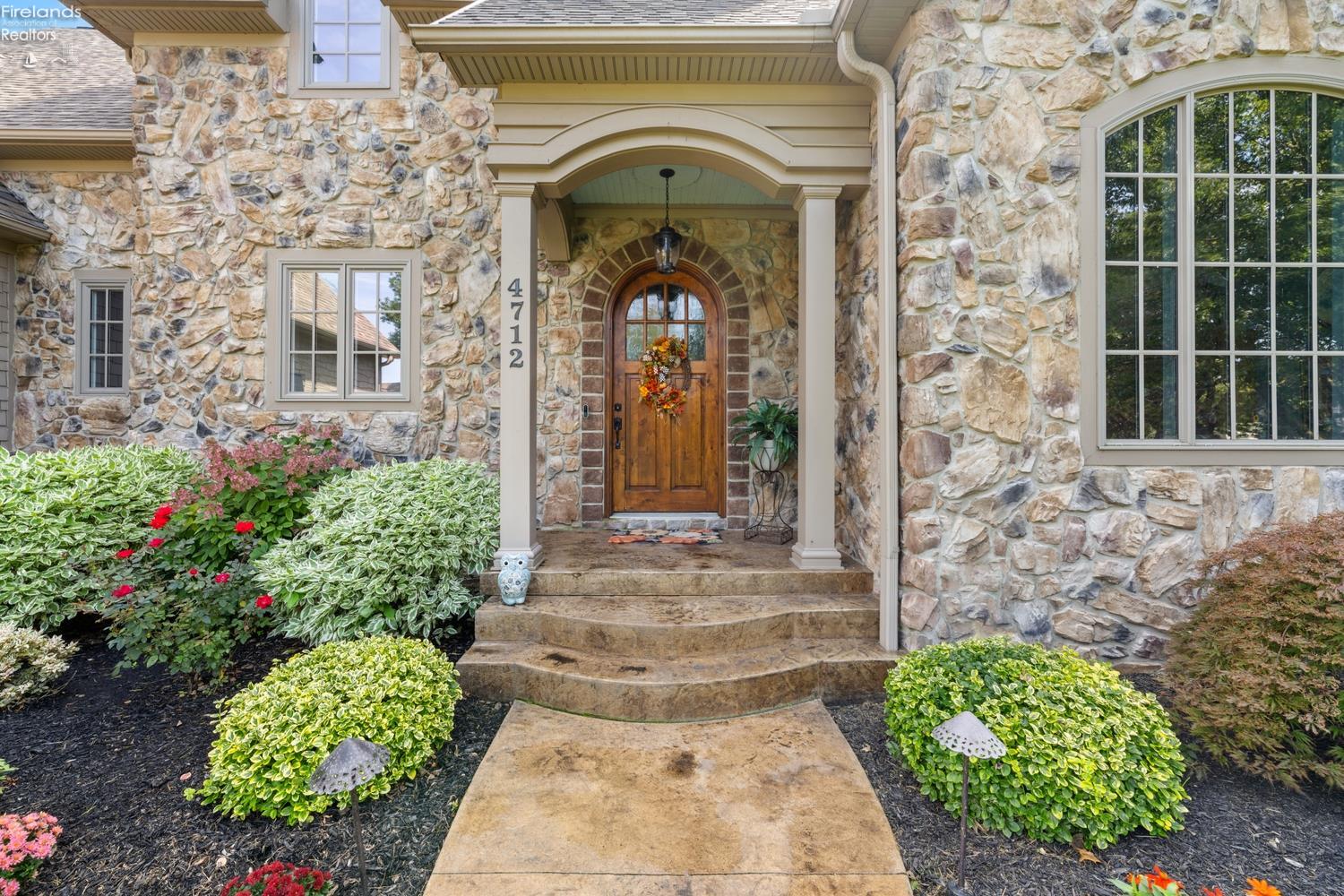 4712 Marsh View Drive