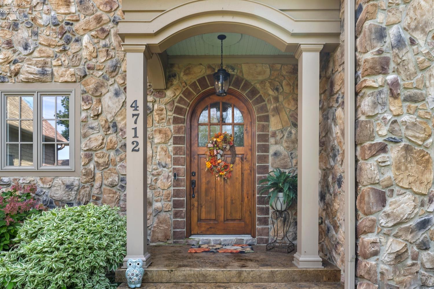 4712 Marsh View Drive